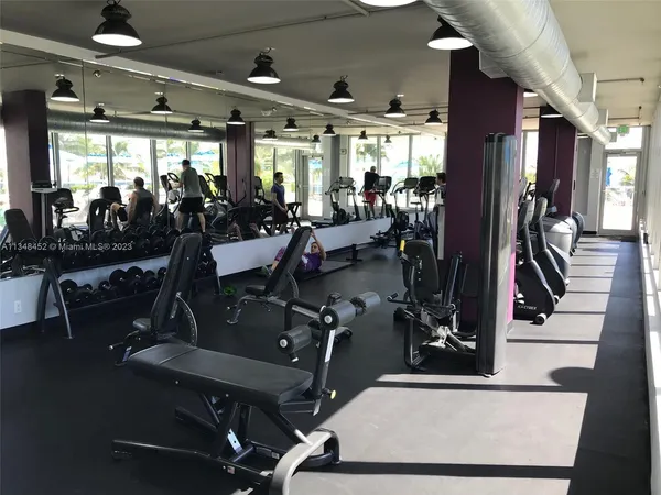 $4,500 | 100 Lincoln Road, Unit 1007, Miami Beach, FL 33139