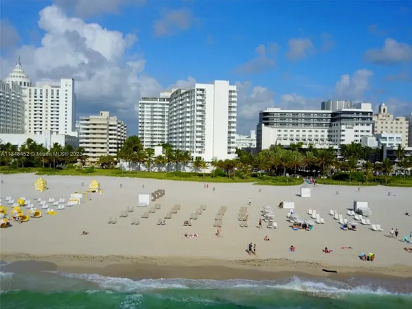 $4,500 | 100 Lincoln Road, Unit 1007, Miami Beach, FL 33139