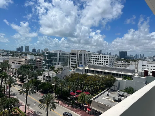 $4,500 | 100 Lincoln Road, Unit 1007, Miami Beach, FL 33139