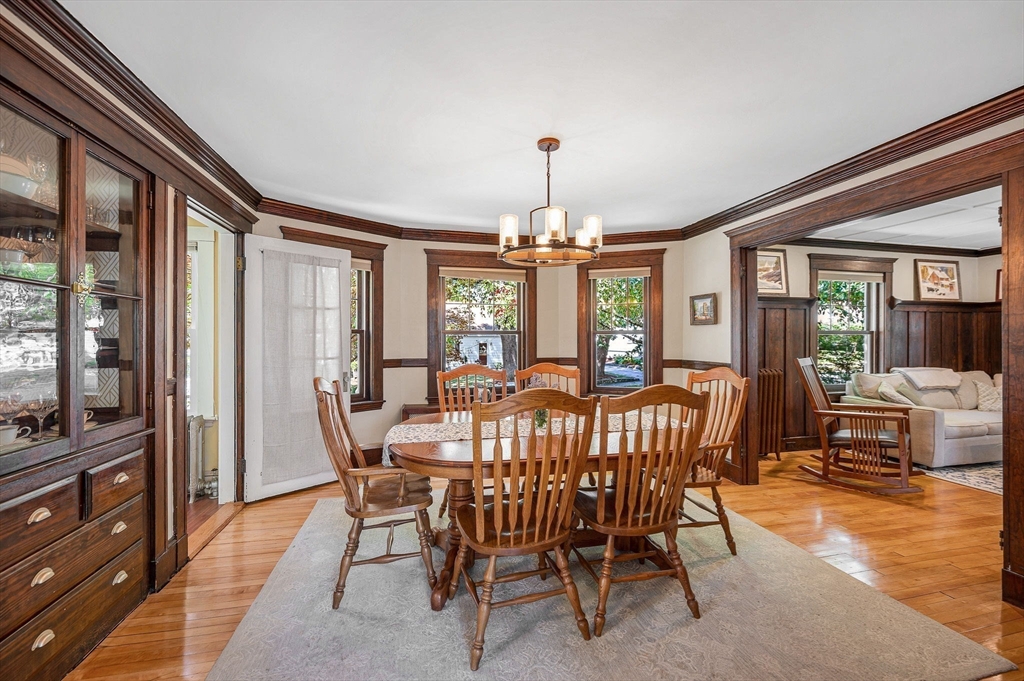 18 Wells Road Reading, MA 01867 - Photo 11 of 41