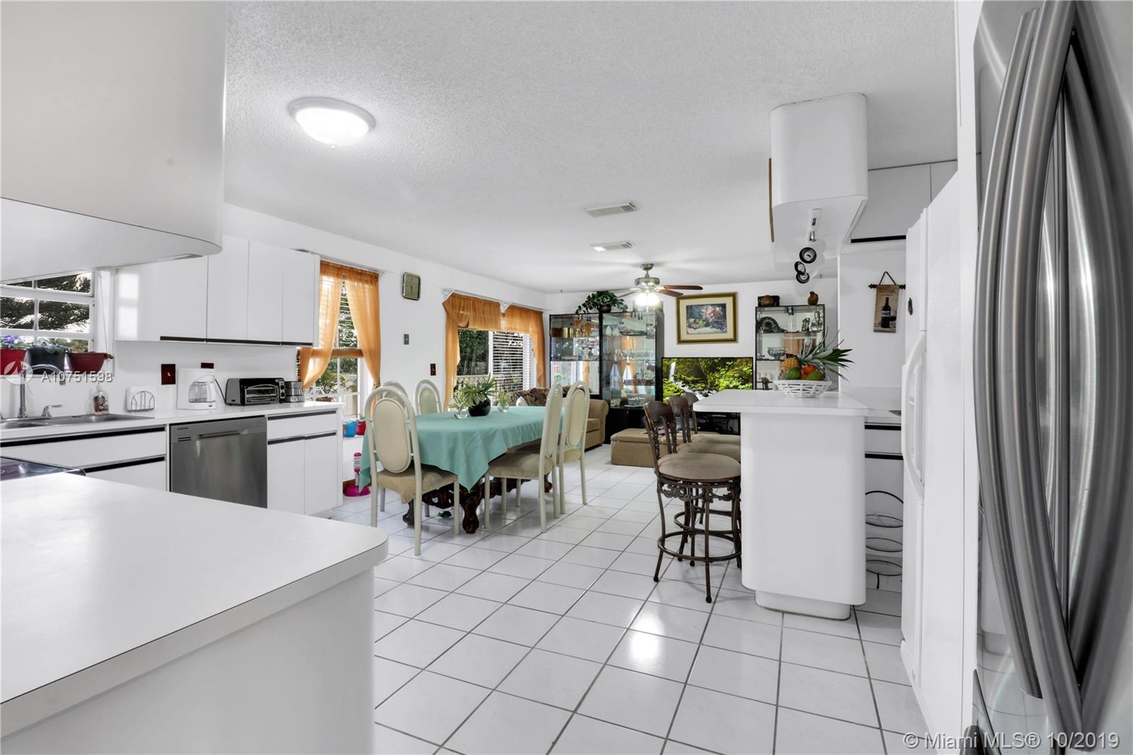 15321 Southwest 59th Street Miami, FL 33193 - Photo 15 of 38