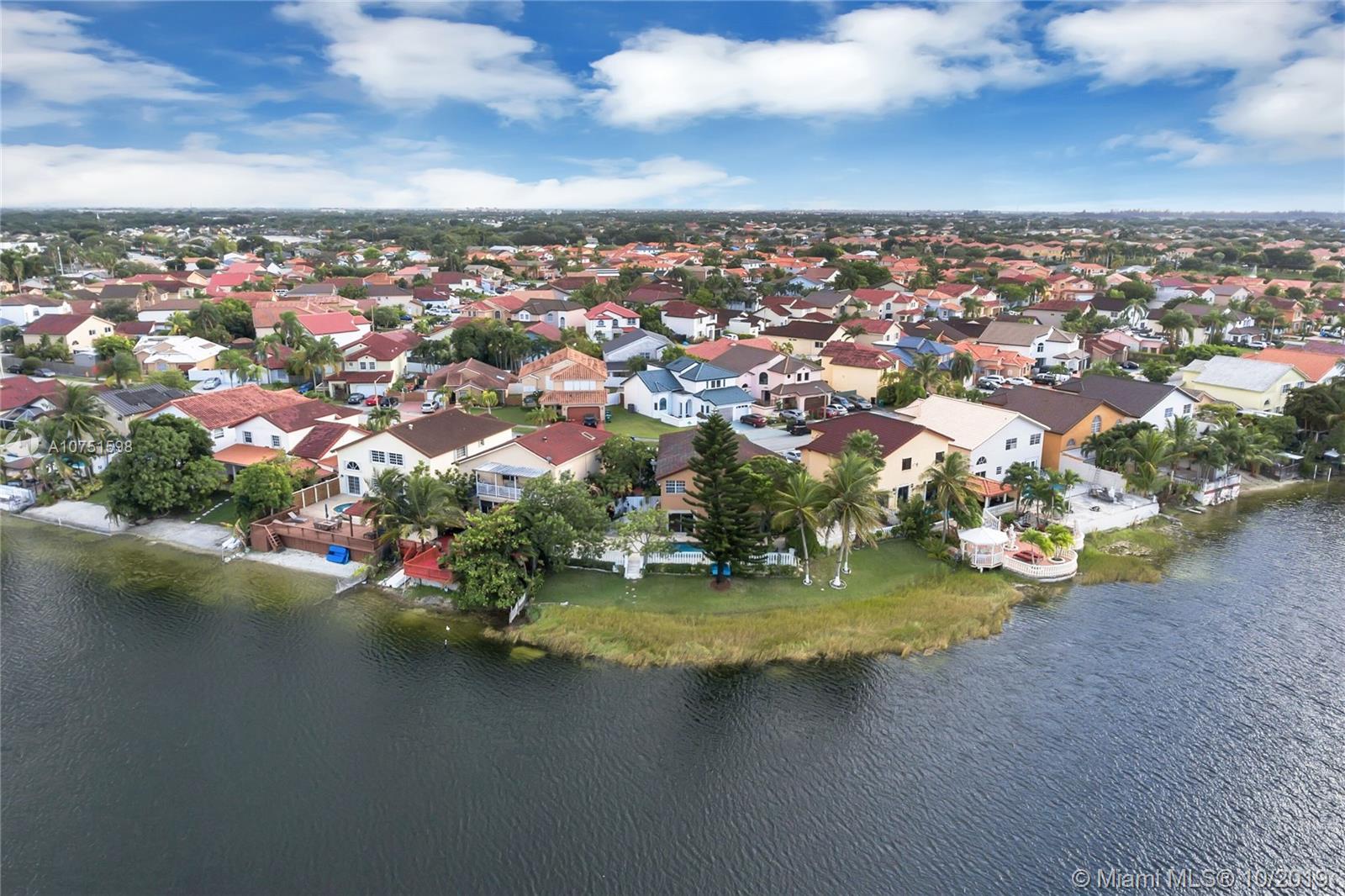 15321 Southwest 59th Street Miami, FL 33193 - Photo 9 of 38