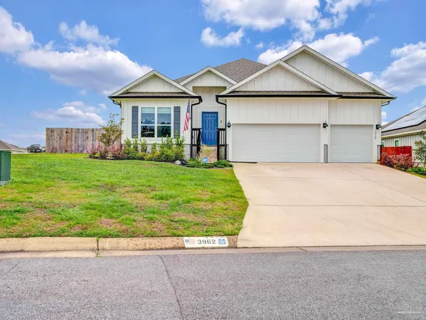 $2,450 | 3962 Whitetail Lane, Pensacola, FL 32526