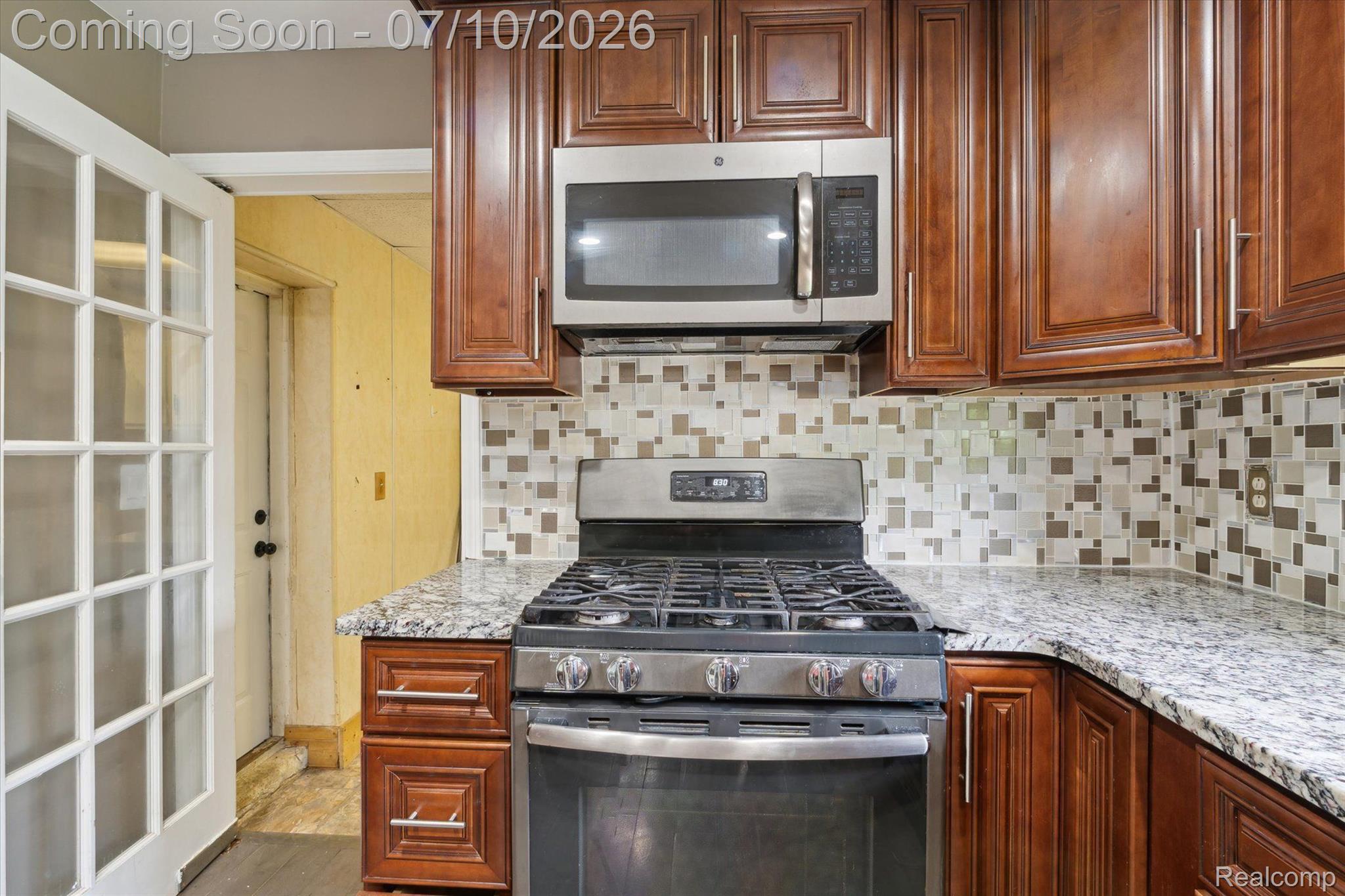 500 Trombley Road Troy, MI 48083 - Photo 14 of 32