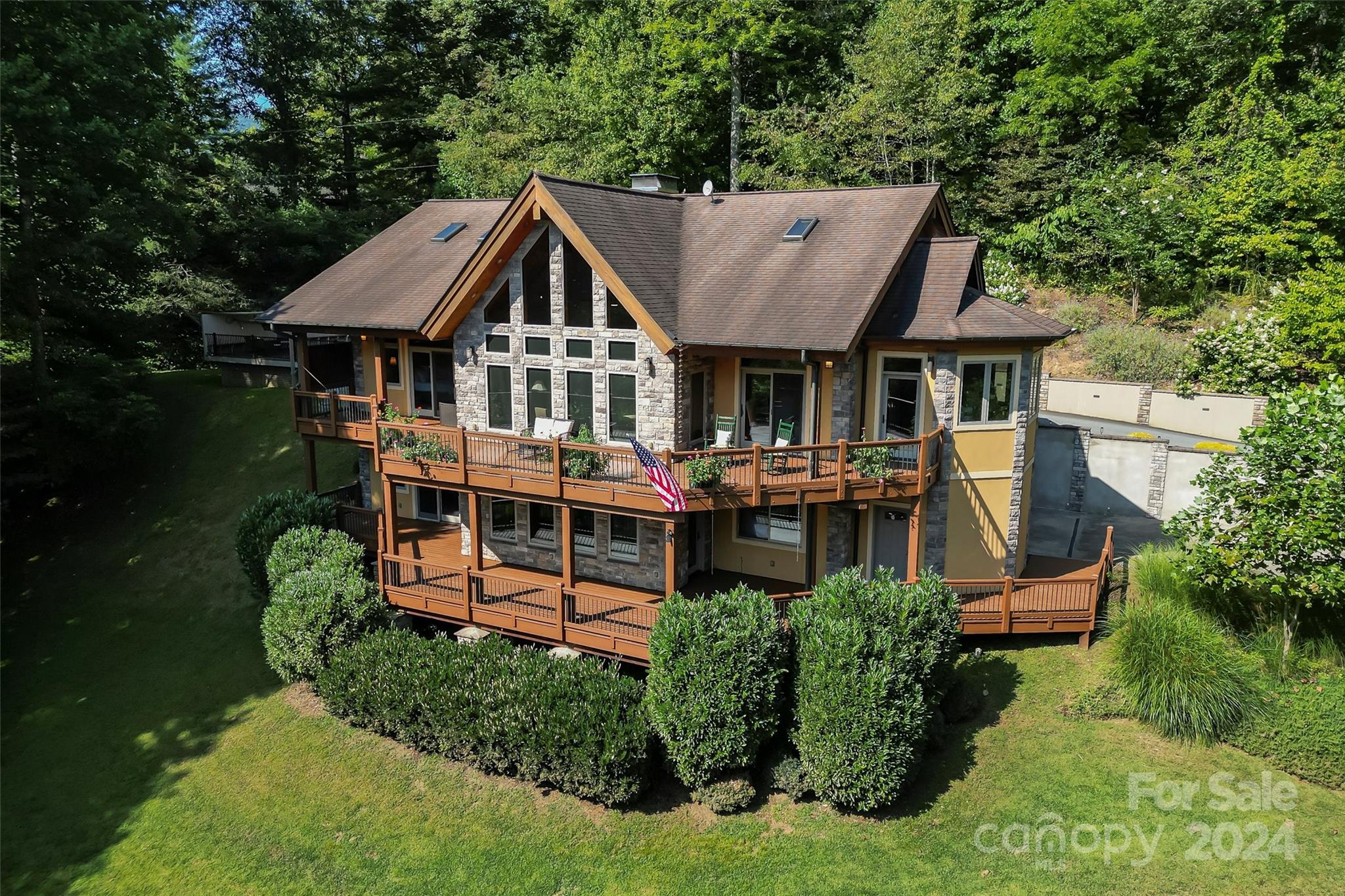 65 Cansadie Top Road Waynesville, NC 28785 - Photo 1 of 48 Gallery Image 1
