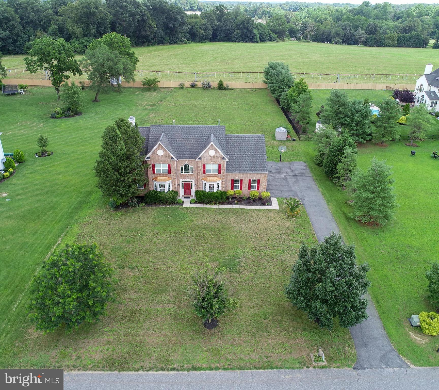 286 Lea Court Mickleton, NJ 08056 - Photo 2 of 30 Gallery Image 2