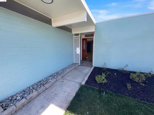 a view of an entryway