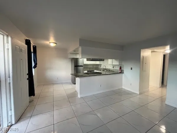 $1,195 | 4030 East Carey Avenue, Unit 1, Las Vegas, NV 89115