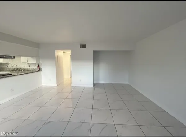 $1,195 | 4030 East Carey Avenue, Unit 1, Las Vegas, NV 89115