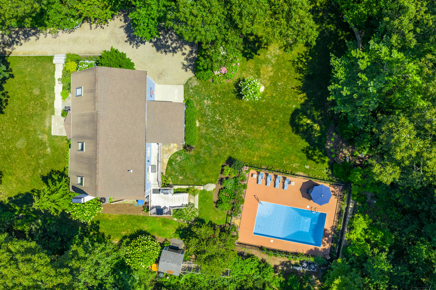121 Streeter Hill Road North Falmouth, MA 02556 - Photo 2 of 65 DJI_20250724000855_0972_D