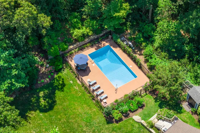 $1,495,000 | 121 Streeter Hill Road, North Falmouth, MA 02556