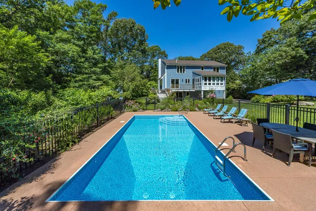 $1,495,000 | 121 Streeter Hill Road, North Falmouth, MA 02556