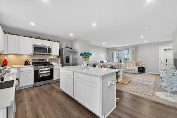 $365,000 | 454 Thresher Street, DeKalb, IL 60115