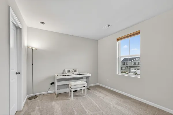 $365,000 | 454 Thresher Street, DeKalb, IL 60115