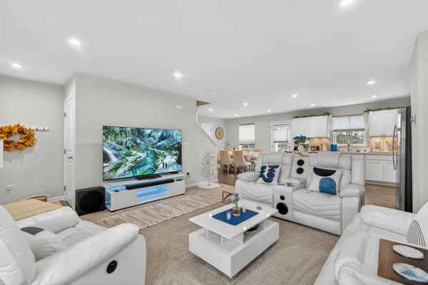 $365,000 | 454 Thresher Street, DeKalb, IL 60115