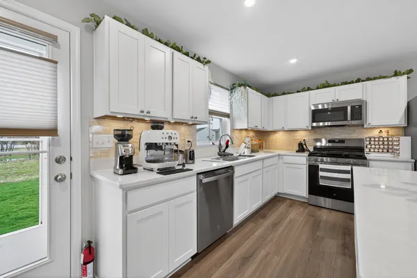 $365,000 | 454 Thresher Street, DeKalb, IL 60115