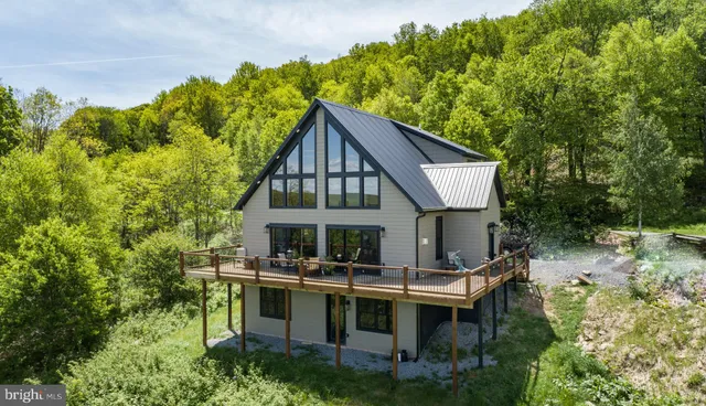 a house view with a garden space