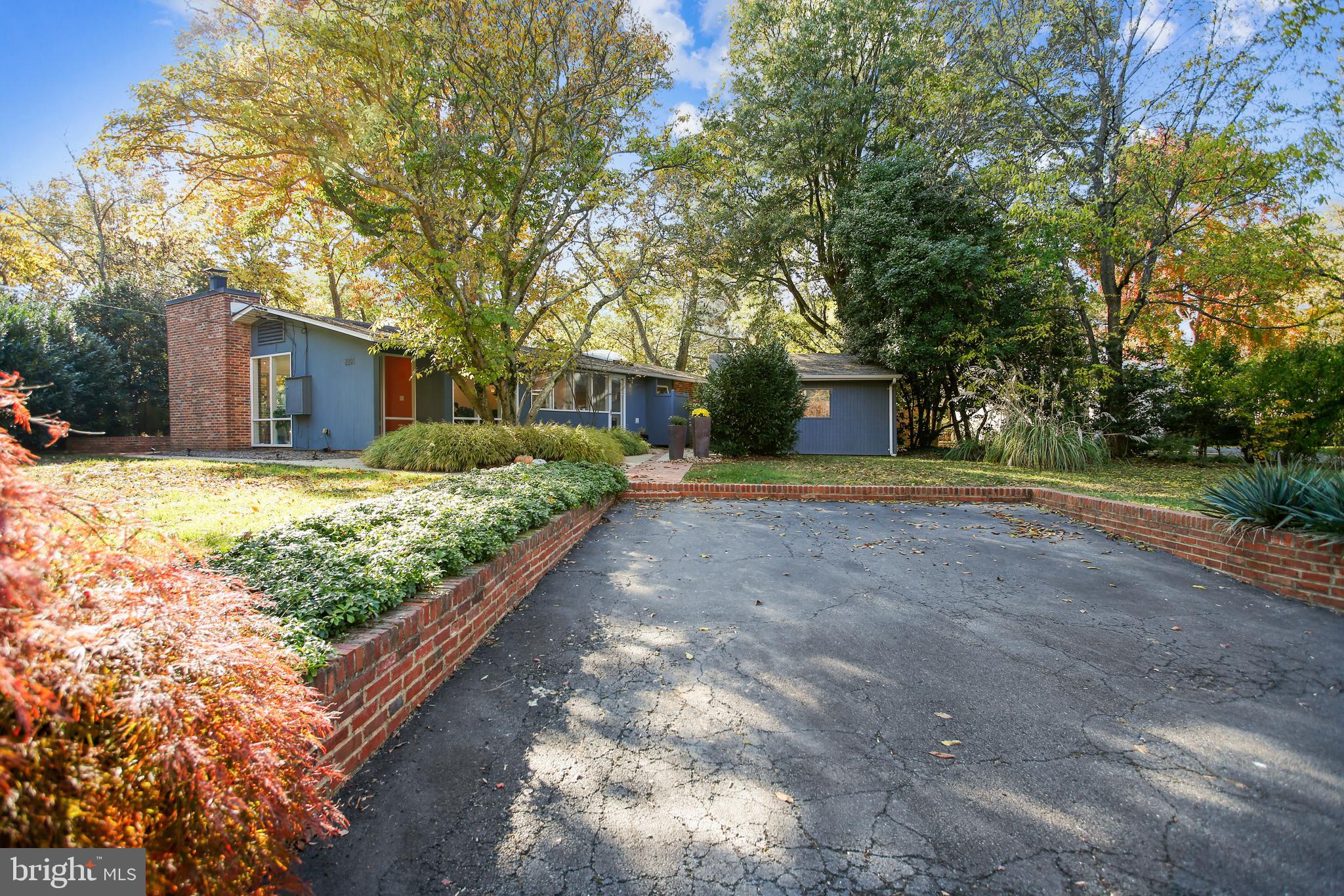 2201 Marthas Road Alexandria, VA 22307 - Photo 2 of 42