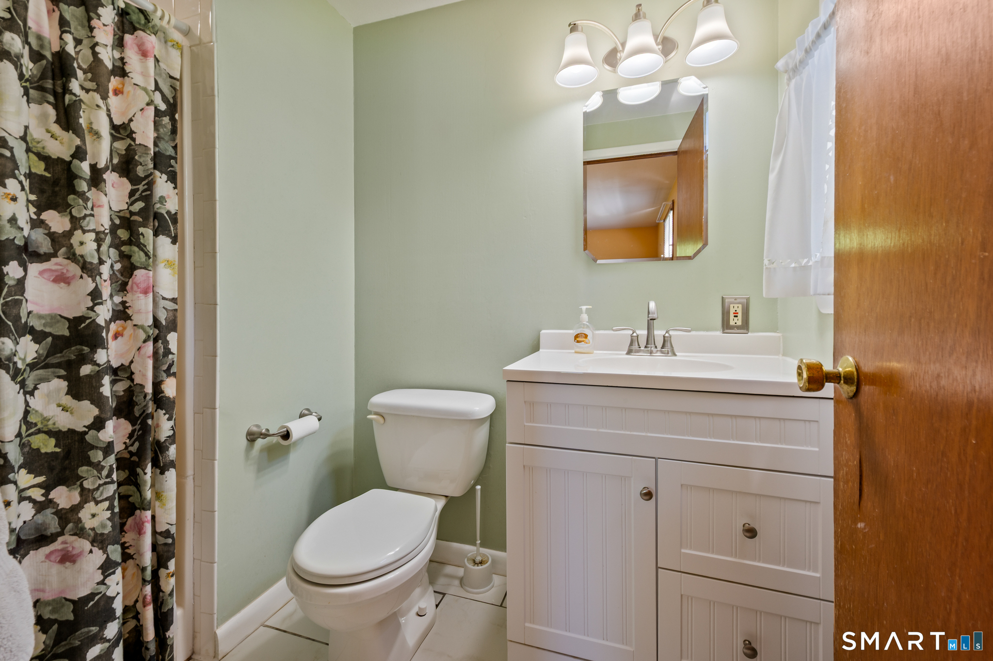 10 Susan Road Vernon, CT 06066 - Photo 16 of 40