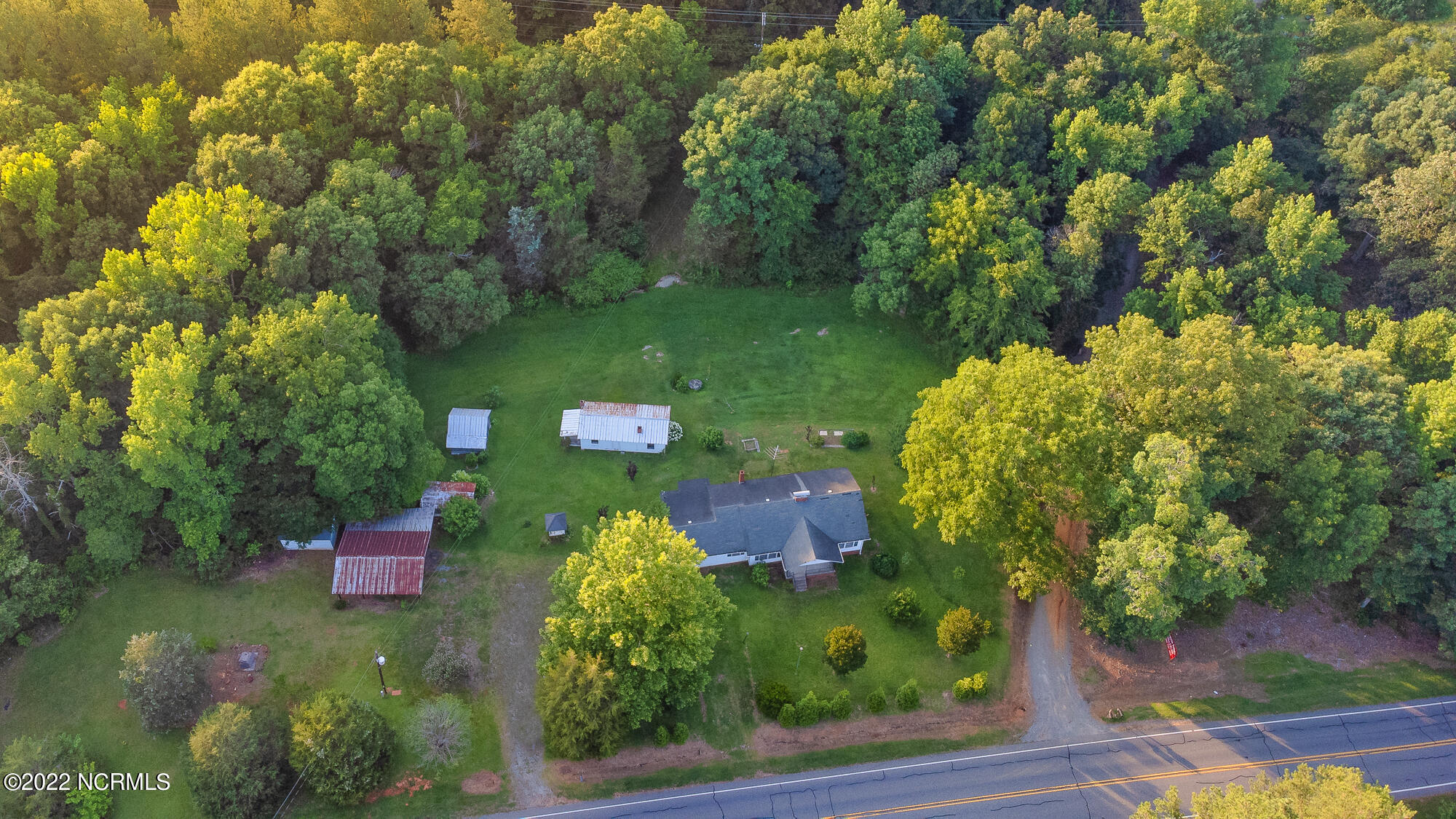 27 Highway 24 Eagle Springs, NC 27242 - Photo 7 of 21 18