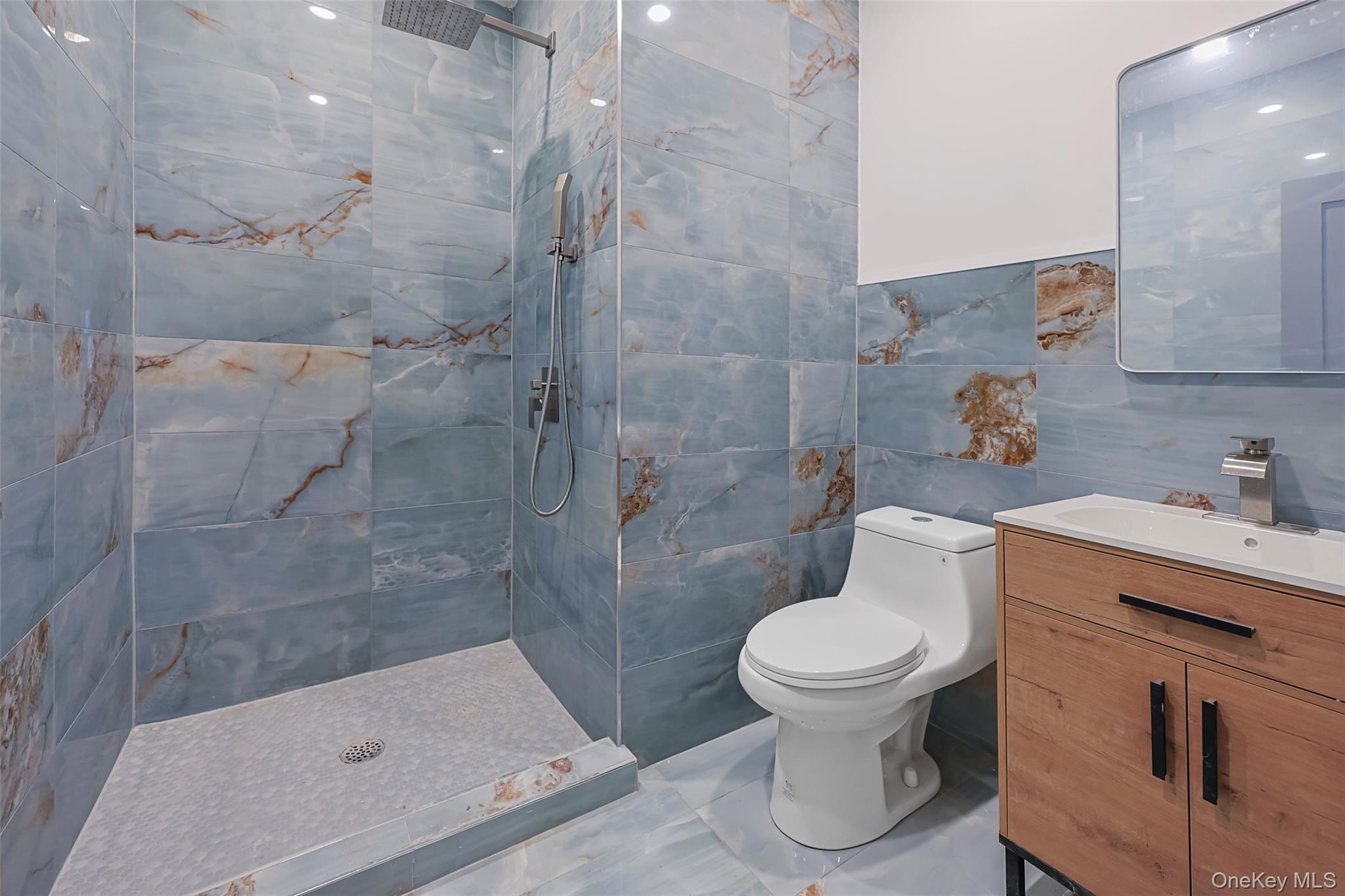 108-17 35th Avenue Queens, NY 11368 - Photo 11 of 35
