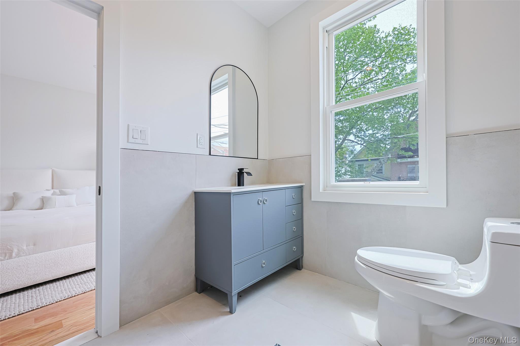 108-17 35th Avenue Queens, NY 11368 - Photo 17 of 35