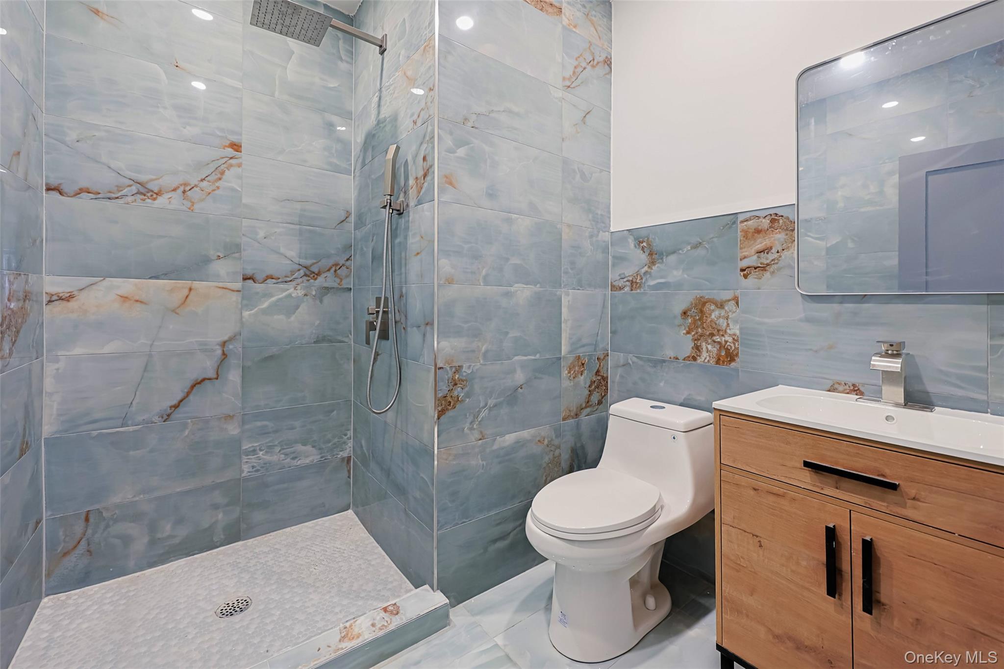 108-17 35th Avenue Queens, NY 11368 - Photo 21 of 35