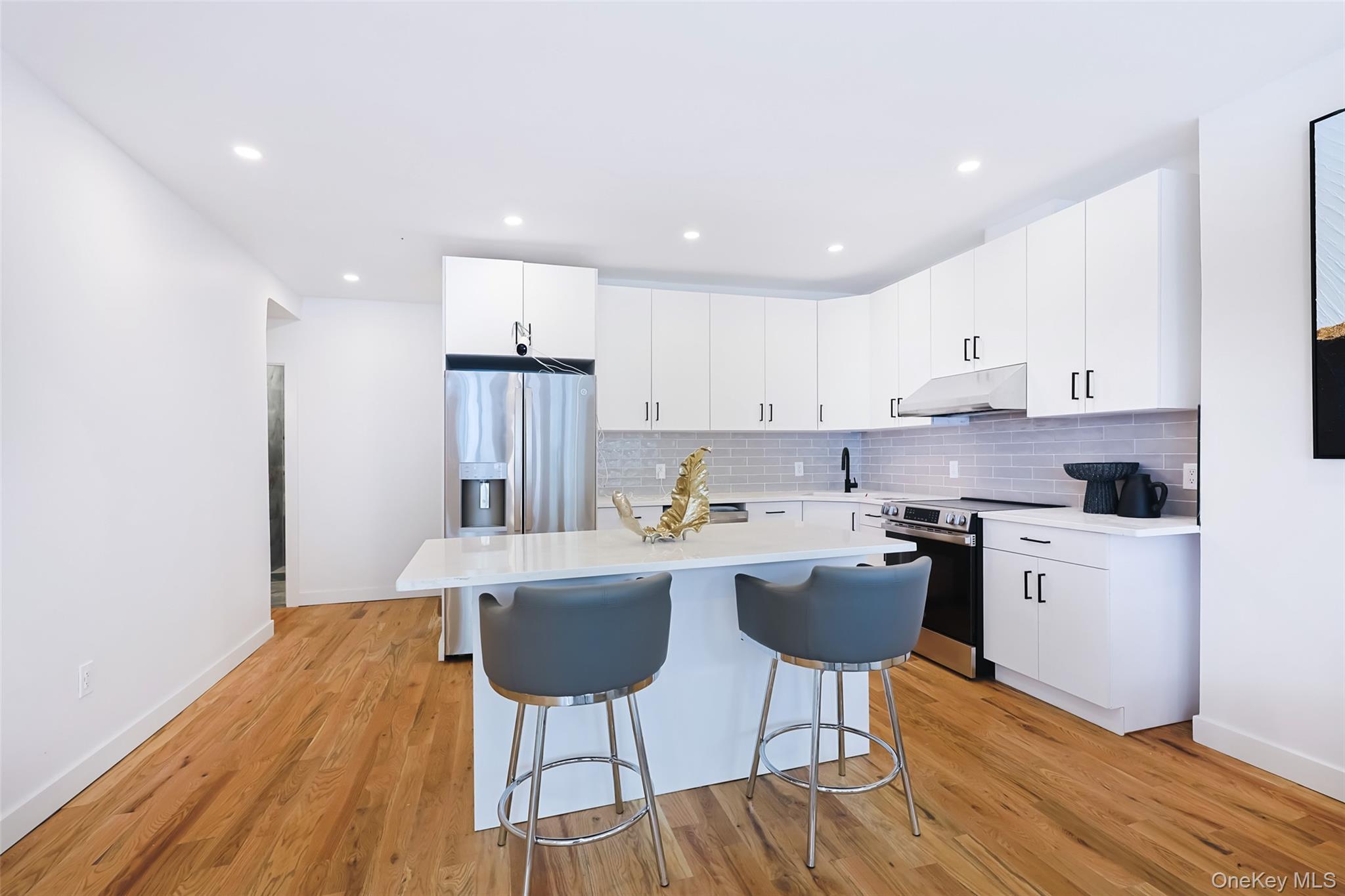 108-17 35th Avenue Queens, NY 11368 - Photo 6 of 35