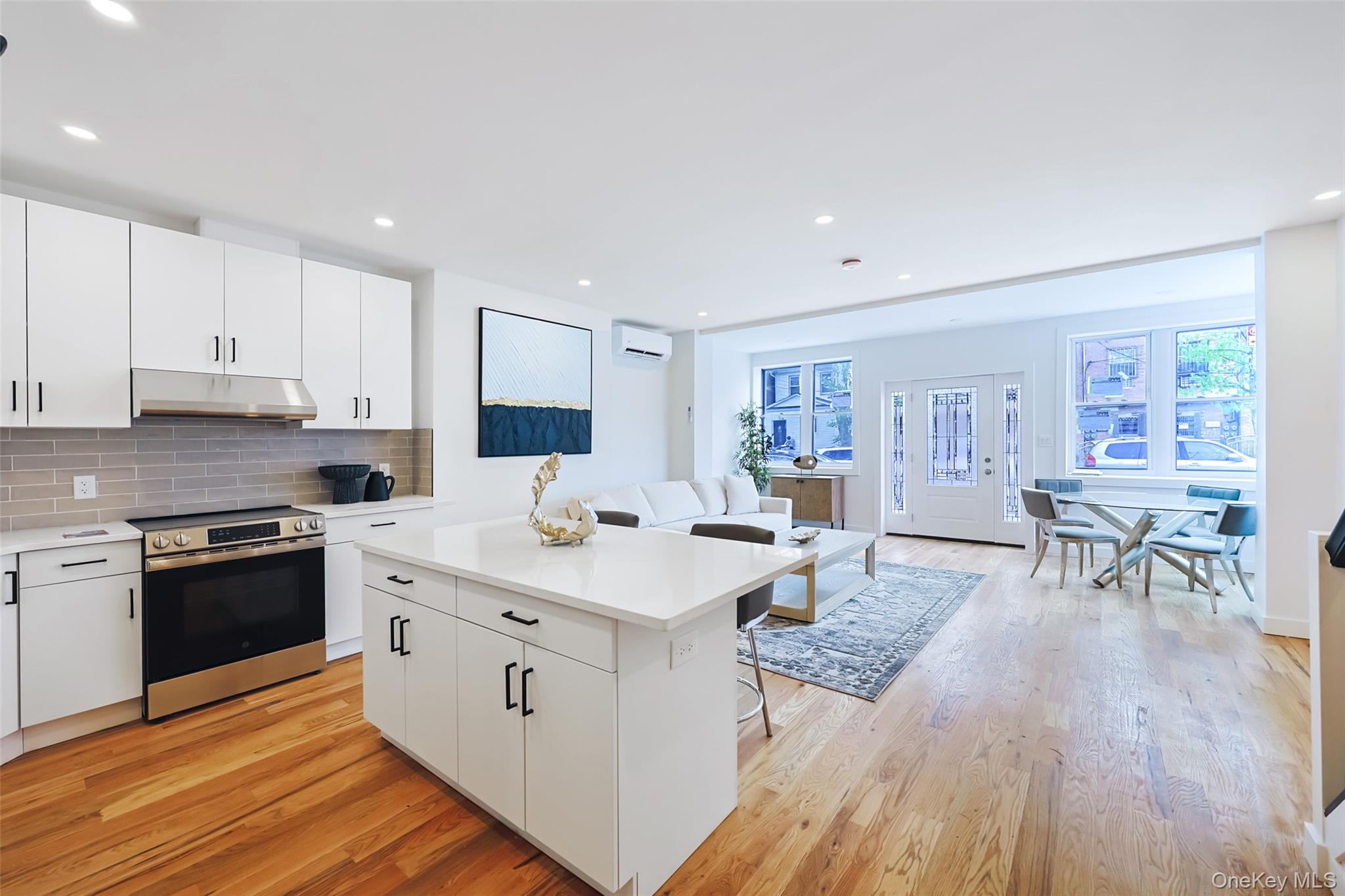 108-17 35th Avenue Queens, NY 11368 - Photo 10 of 35