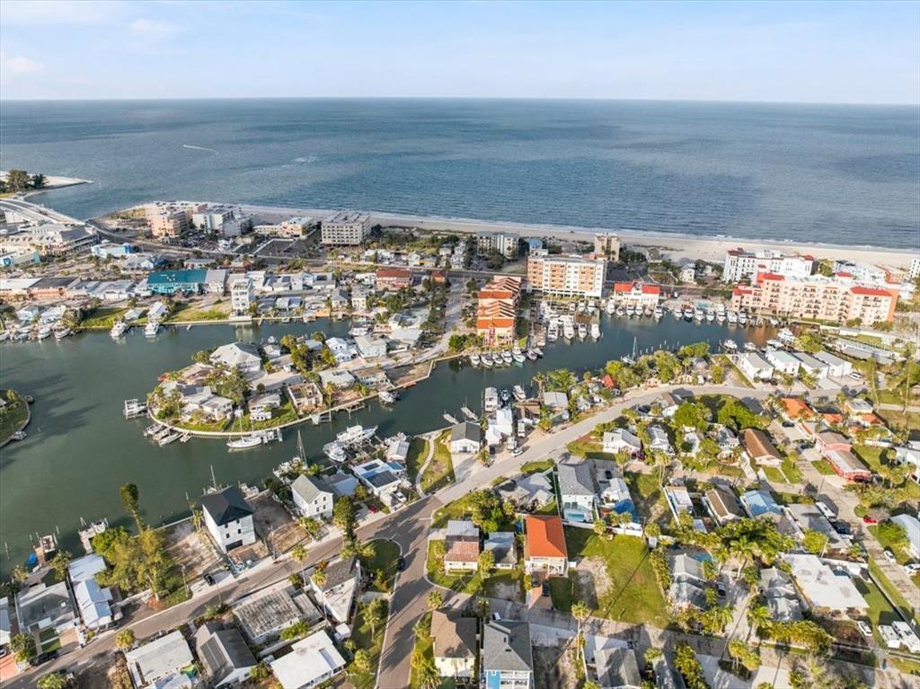 13104 4th Street East Madeira Beach, FL 33708 - Photo 17 of 29