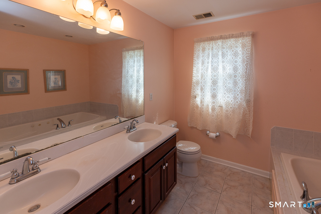 9 Taylor Ridge Road Clinton, CT 06413 - Photo 19 of 40 Gallery Image 19
