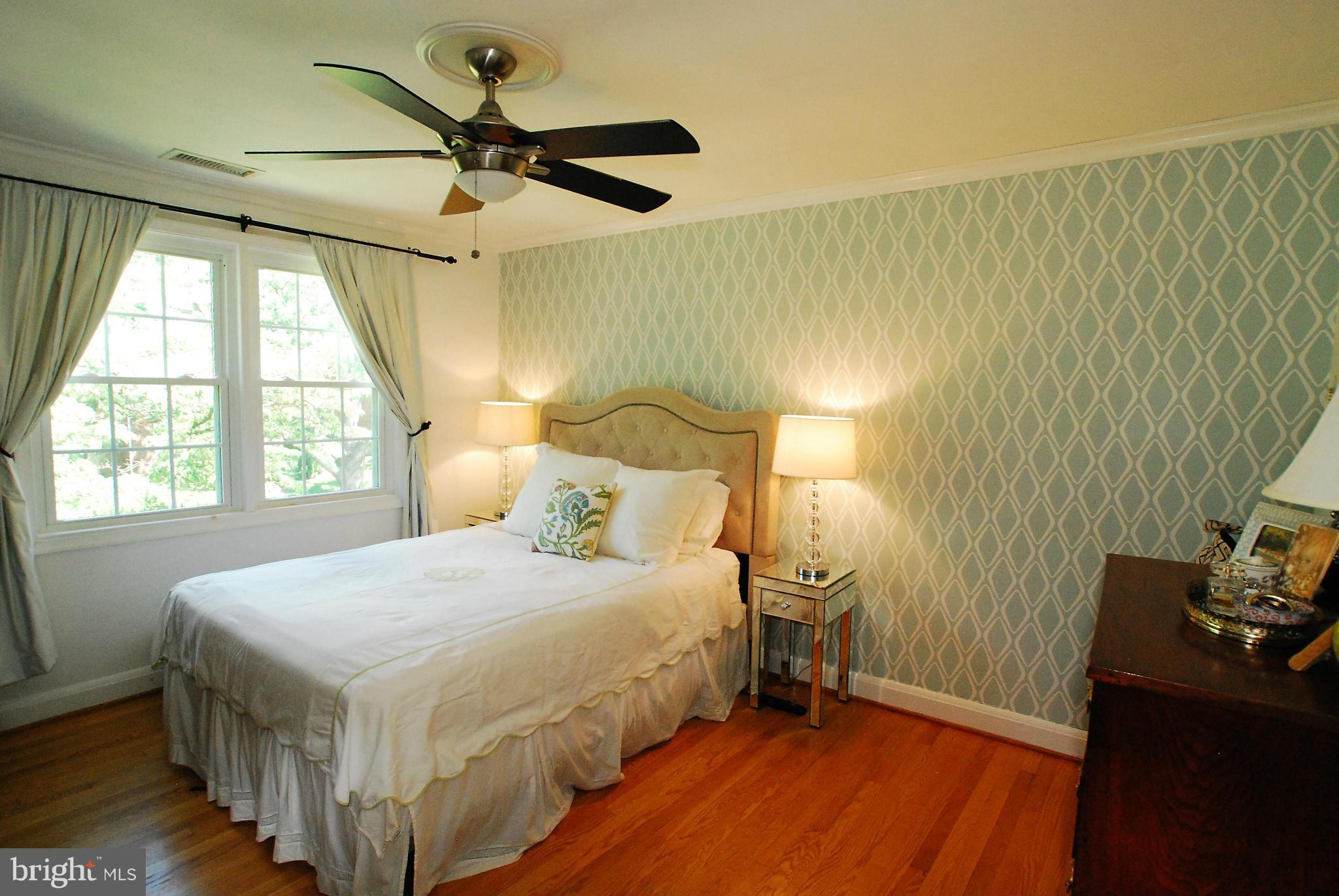195 Stanmore Road Baltimore, MD 21212 - Photo 11 of 22 a bedroom with a bed and a window