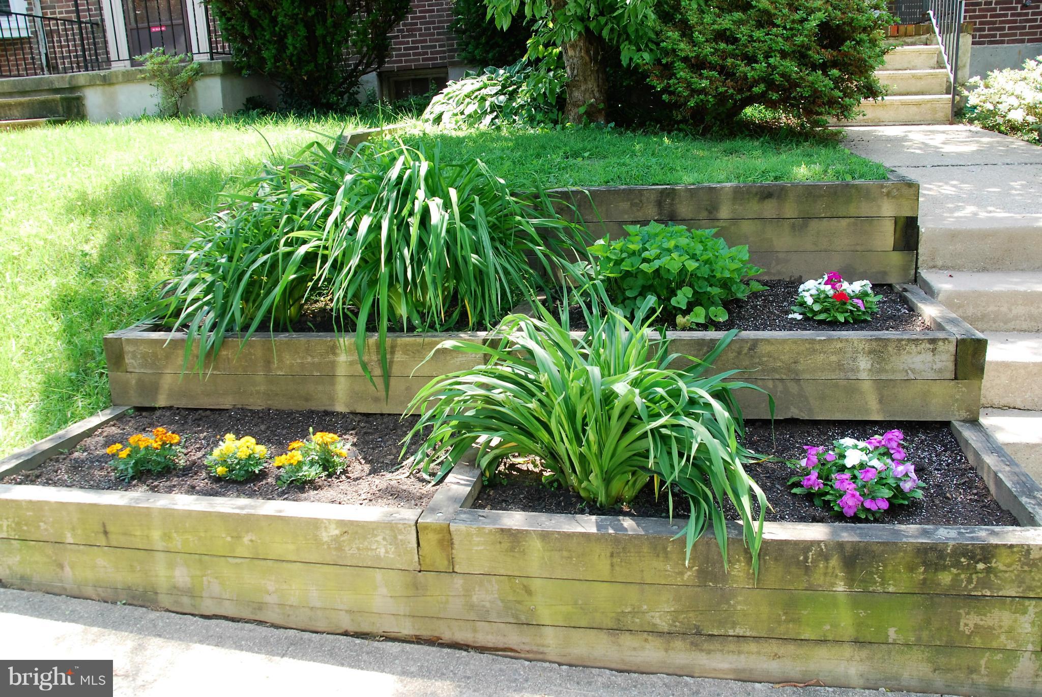195 Stanmore Road Baltimore, MD 21212 - Photo 22 of 22 a view of outdoor space with sitting area
