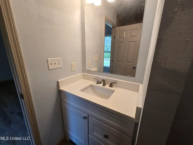 $1,500 | 3120 53rd Avenue, Gulfport, MS 39501