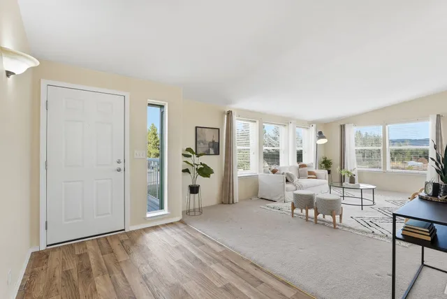 $588,900 | 10304 East Chinook Lane, Chattaroy, WA 99003