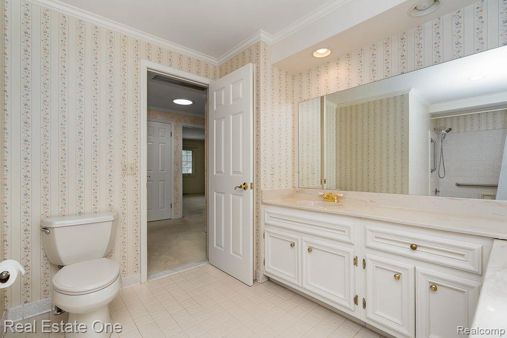 1104 Hidden Lane Rochester Hills, MI 48309 - Photo 20 of 29