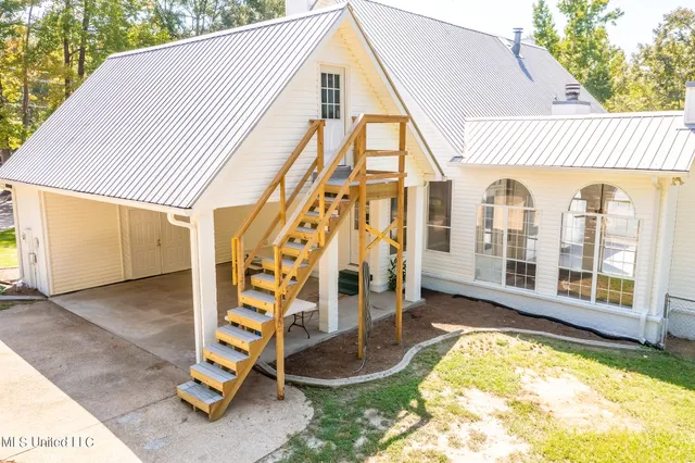 $550,000 | 7855 Hwy 11 Carriere Ms 39426, Carriere, MS 39426