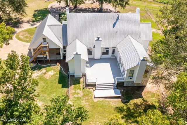 $550,000 | 7855 Hwy 11 Carriere Ms 39426, Carriere, MS 39426