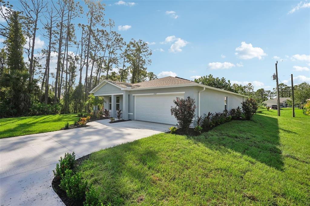 15050 Mt Ivy Road Weeki Wachee, FL 34614 - Photo 5 of 36