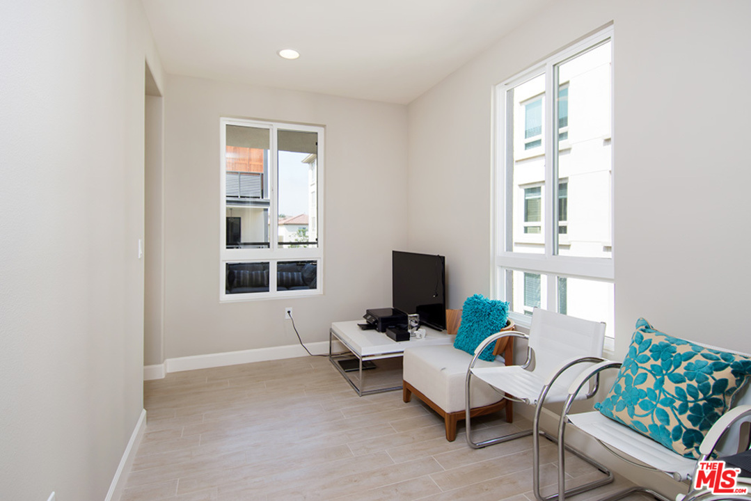 12879 West Runway Road, Unit 2 Los Angeles, CA 90094 - Photo 12 of 35 Gallery Image 12