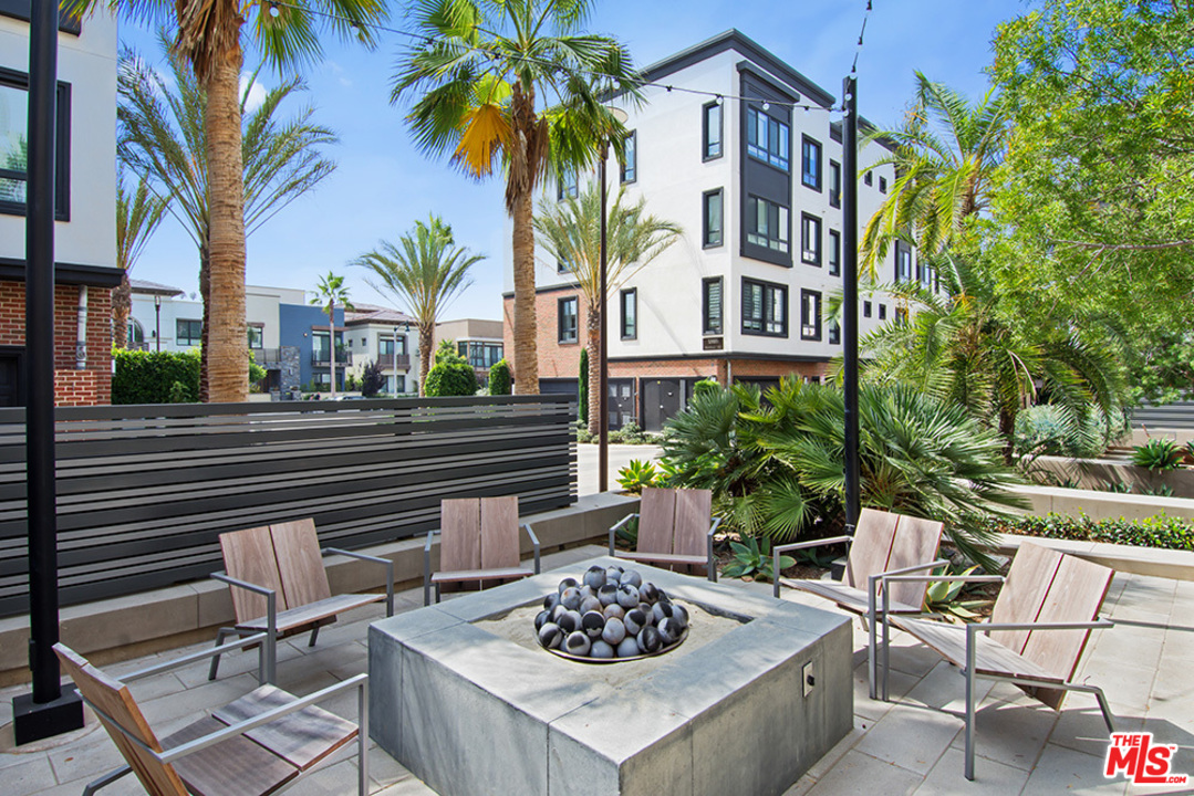 12879 West Runway Road, Unit 2 Los Angeles, CA 90094 - Photo 17 of 35 Gallery Image 17