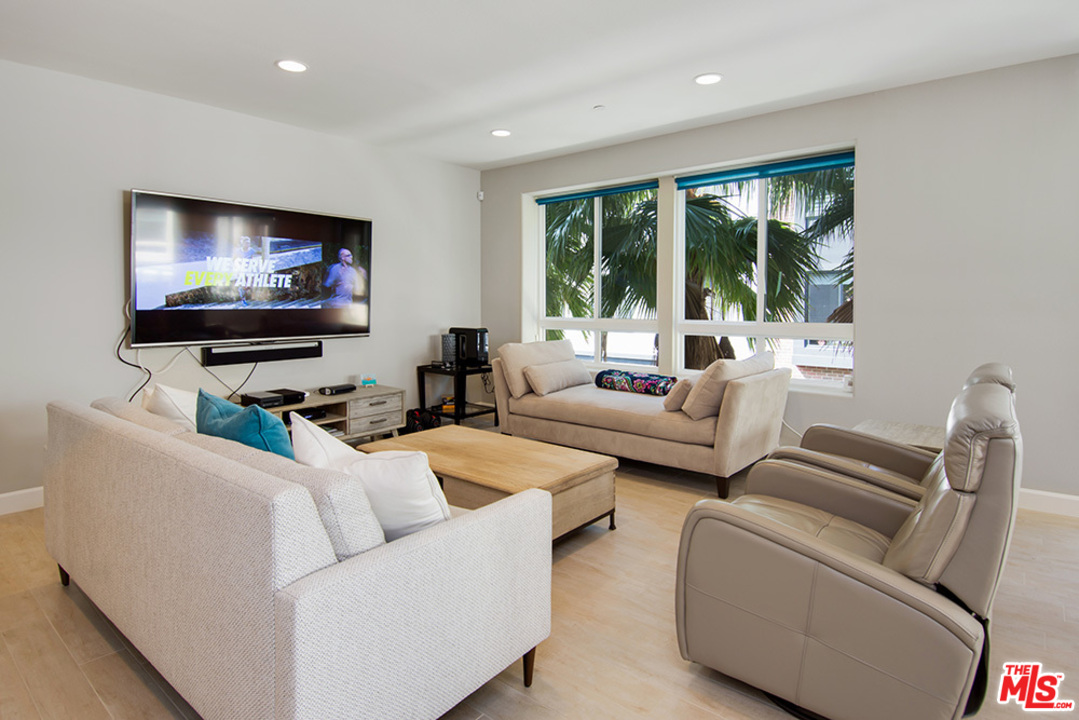 12879 West Runway Road, Unit 2 Los Angeles, CA 90094 - Photo 4 of 35 Gallery Image 4