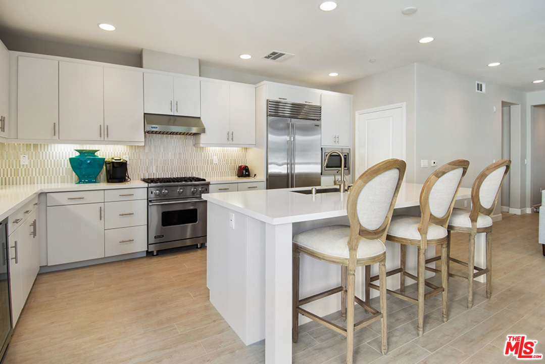 12879 West Runway Road, Unit 2 Los Angeles, CA 90094 - Photo 5 of 35 Gallery Image 5