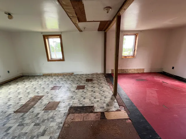 $36,900 | 123 Fulton Street, Van Buren, ME 04785