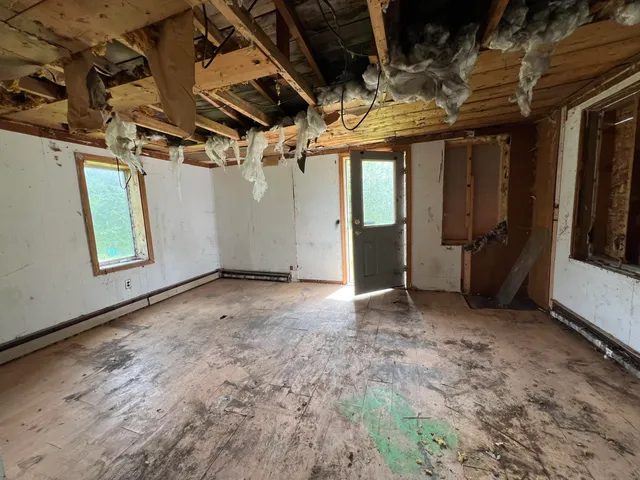 $36,900 | 123 Fulton Street, Van Buren, ME 04785