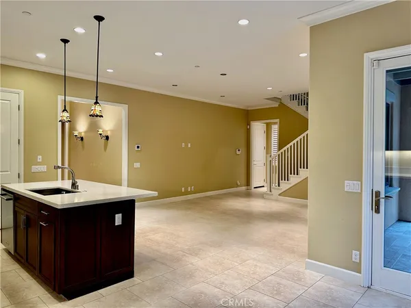 $6,100 | 55 Wild Horse, Irvine, CA 92602