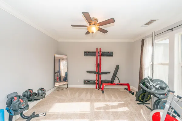 $629,499 | 2704 Western Oak Drive, Redding, CA 96002