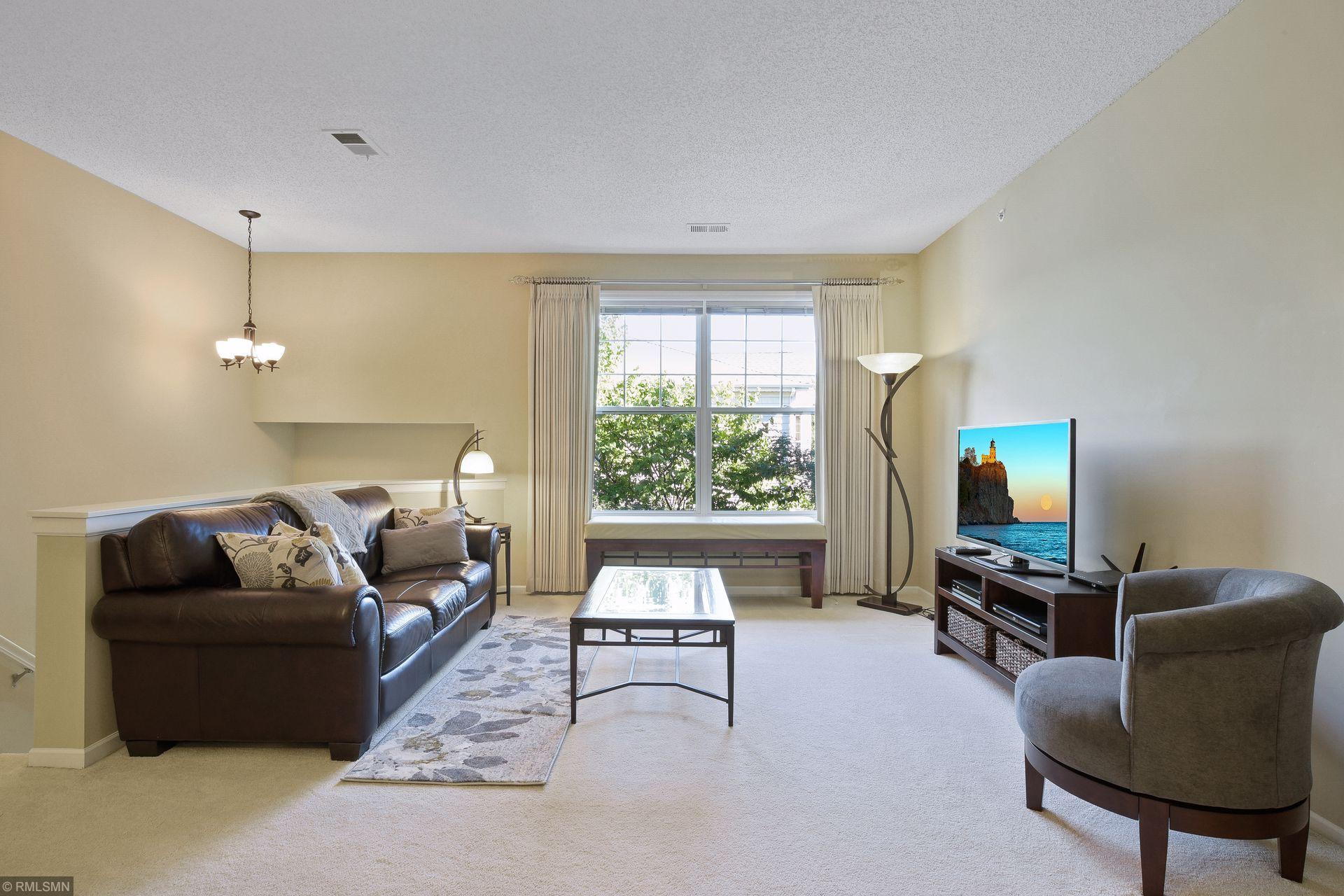 7930 Golden Valley Road, Unit 10 Golden Valley, MN 55427 - Photo 3 of 28 Gallery Image 3