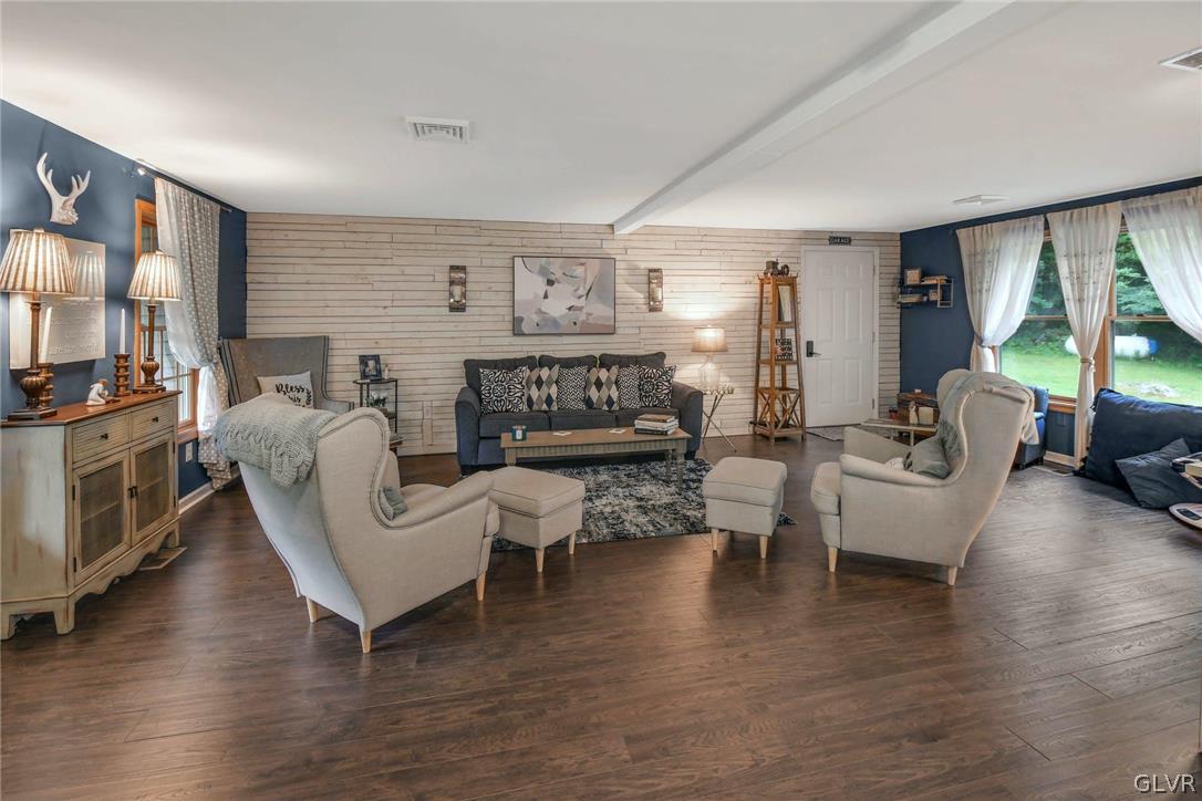 1459 Mission Road Quakertown, PA 18951 - Photo 4 of 36 Gallery Image 4