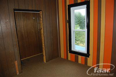 11227 Main Road Fenton, MI 48430 - Photo 12 of 13 20144456-11.JPG